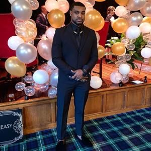 Meet your Posher, Darien